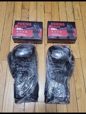 Fila Black Boxing Gloves and 2 boxing reflex